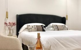 Feel Boutique Rooms